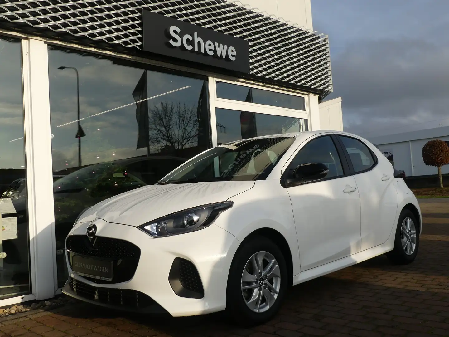 Mazda 2 2 Hybrid Centre-Line Blanc - 1
