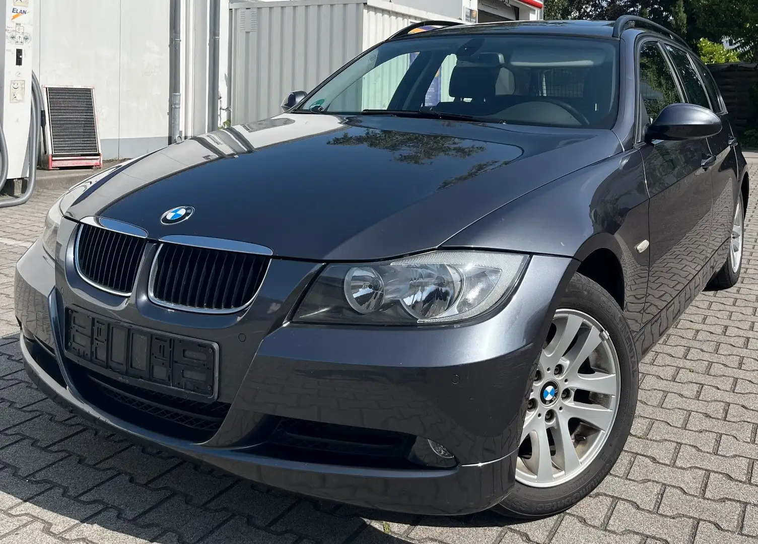 BMW 320 d touring PANO PDC SITZHEIZUNG 2.HAND S HEFT Gris - 2