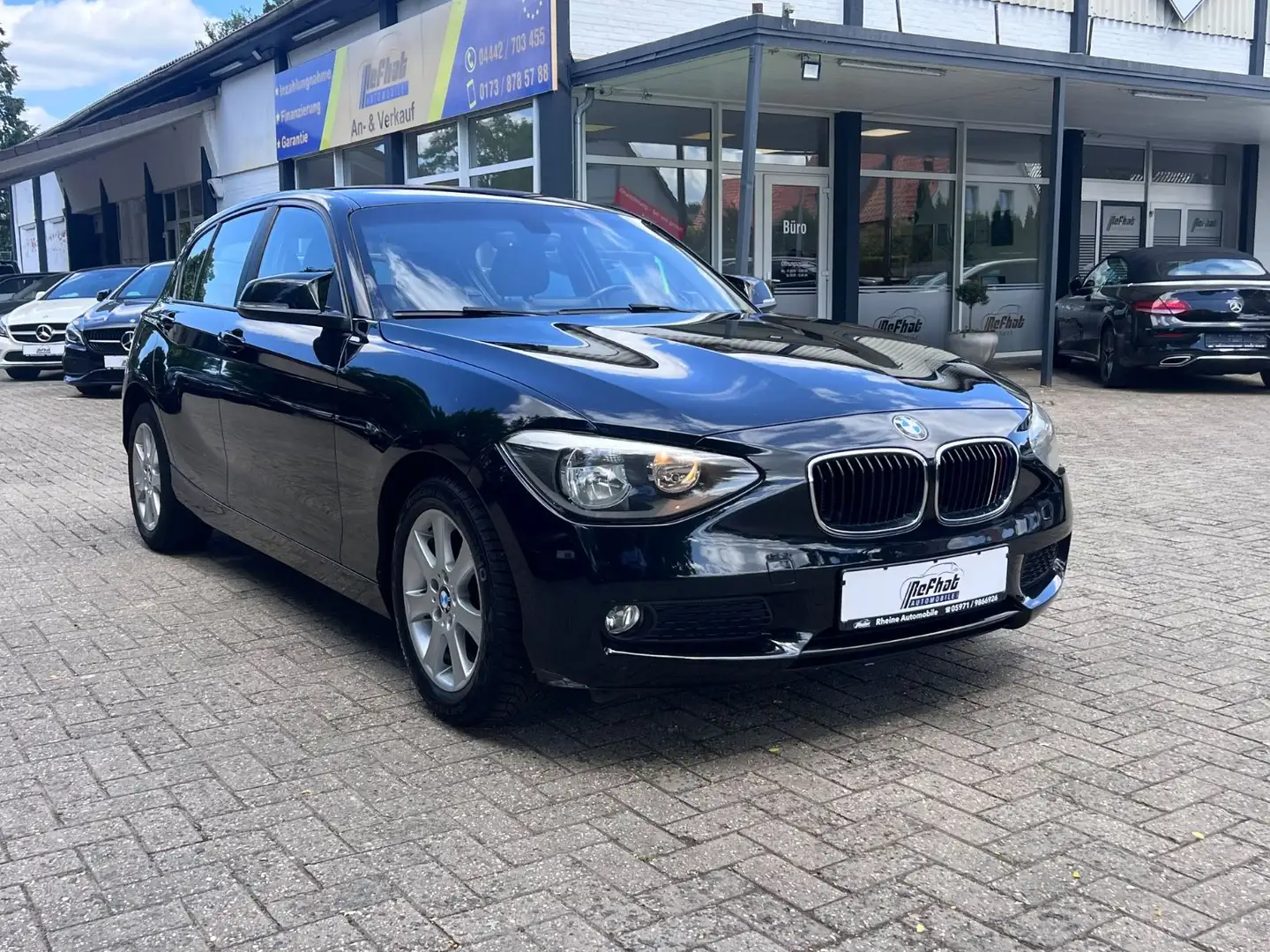 BMW 114 i Baureihe 1 Lim. 5-trg. Schwarz - 2