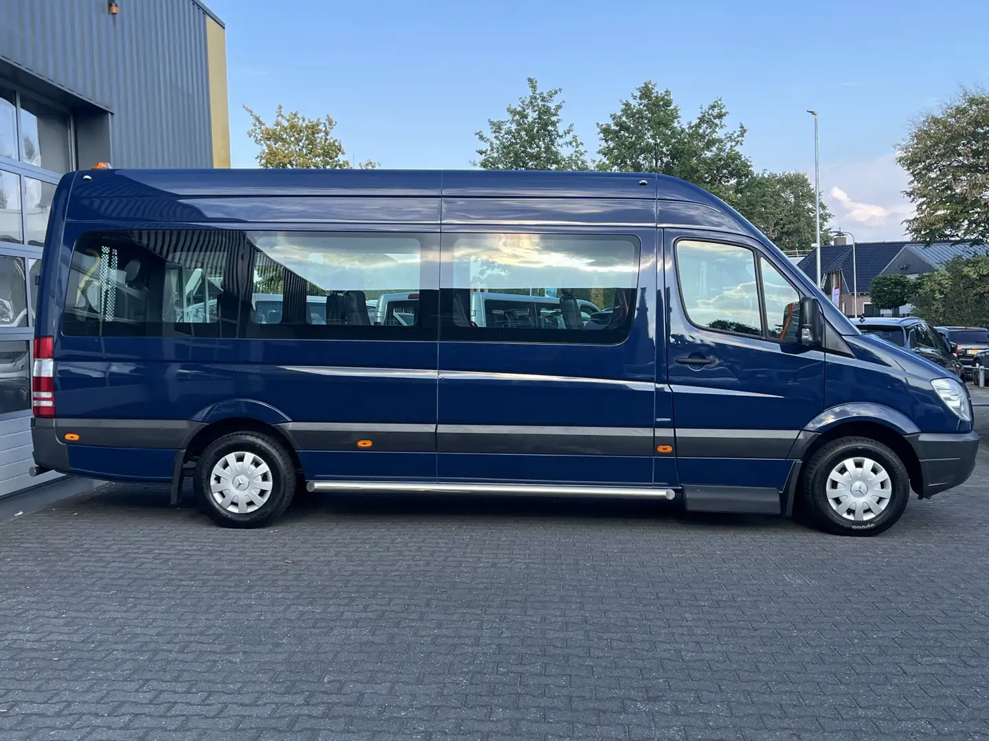 Mercedes-Benz Sprinter Rolstoelbus 313 2.2 CDI 432 HD Euro 6 Airco Rolsto Bleu - 2