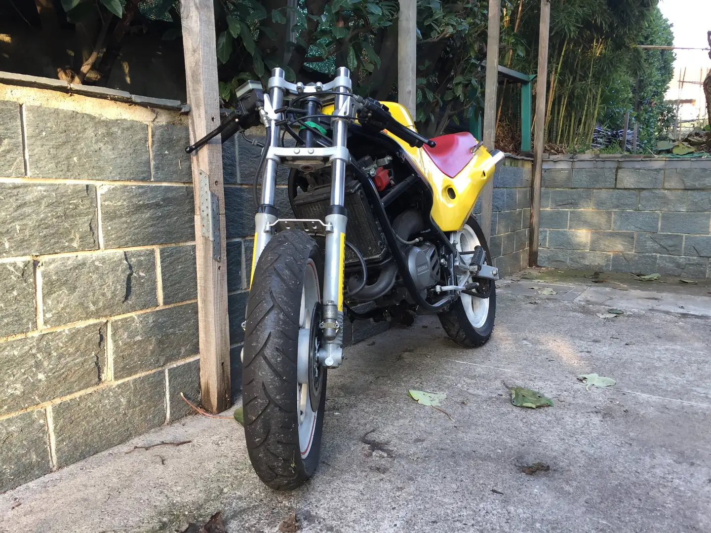 Gilera KZ Yellow - 2