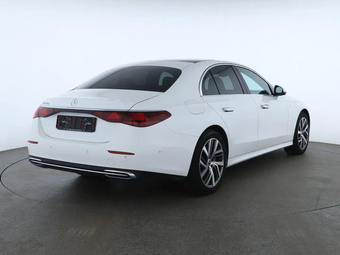 Mercedes-Benz E 300 e Berline Luxury Line | Panoramisch Dak | Distroni Weiß - 2