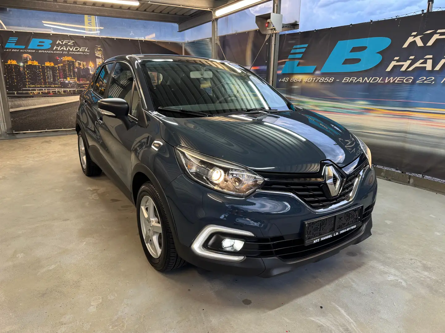 Renault Captur Expression Grau - 1