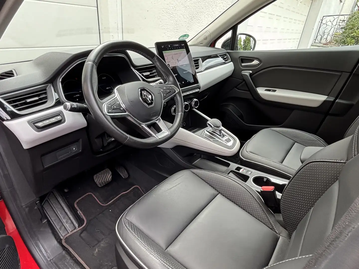 Renault Captur E-TECH PLUG-in 160 EDITION ONE Rot - 2
