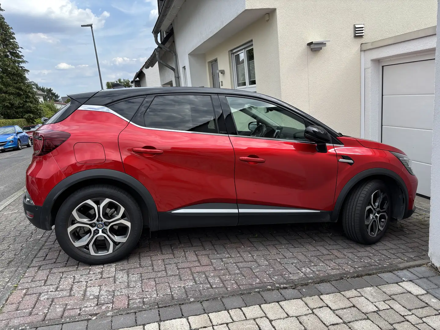 Renault Captur E-TECH PLUG-in 160 EDITION ONE Rot - 1