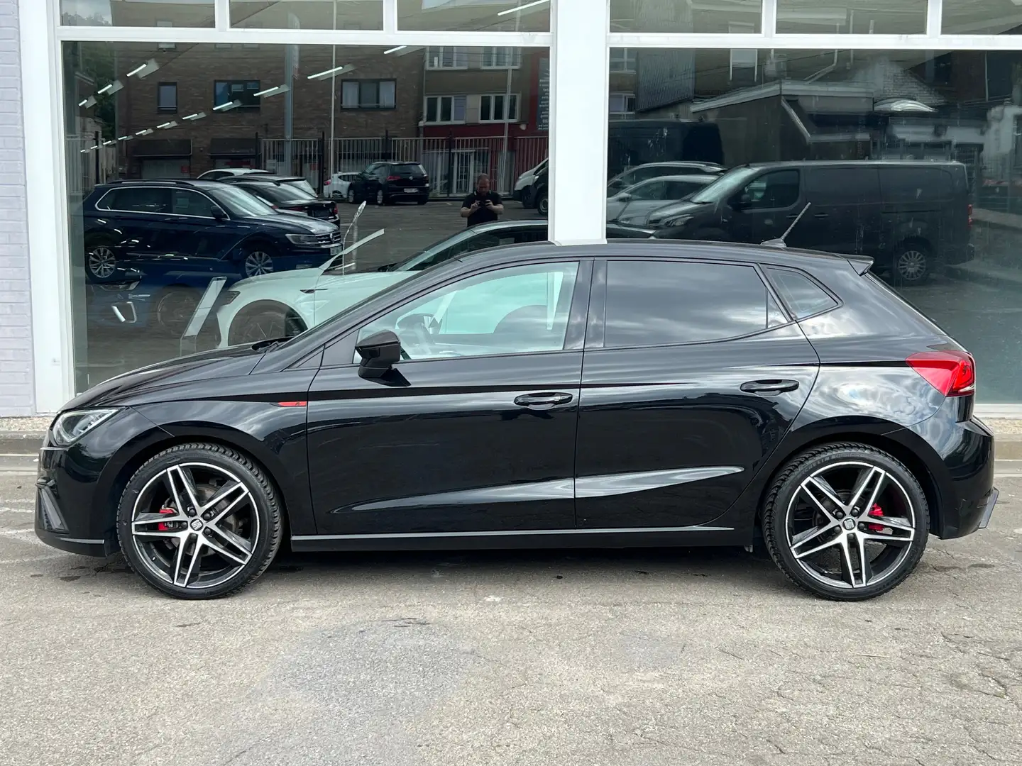 SEAT Ibiza 1.0 TSI FR DSG 110CV XENON LED CAMERA ACC JA18" Zwart - 2