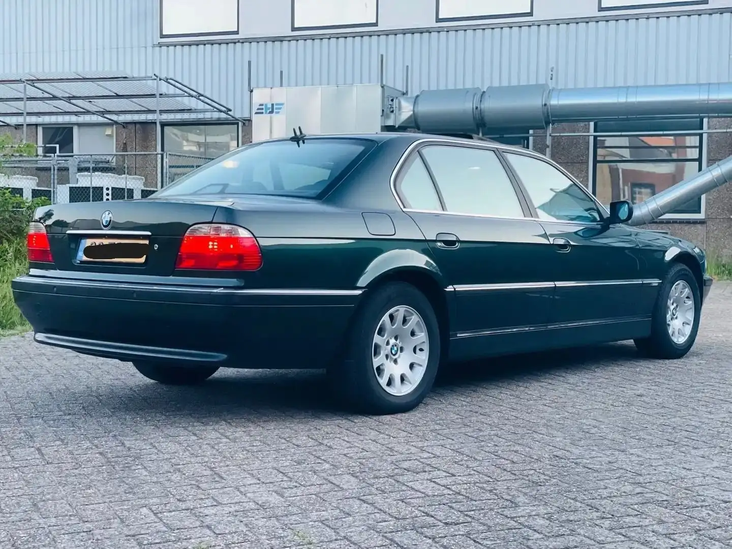 BMW 735 BMW 735 iL Groen - 2