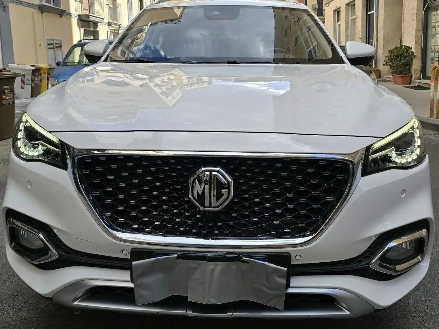 MG HS HS I 1.5 t Luxury auto Bianco - 1