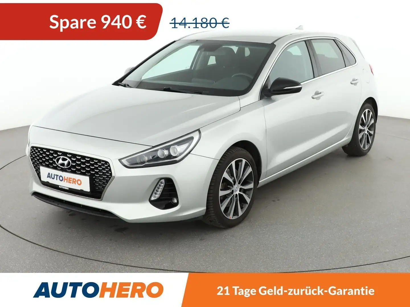 Hyundai i30 1.4 TGDI Intro*LED*TEMPO*CAM*PDC*SHZ*KLIMA* Silber - 1