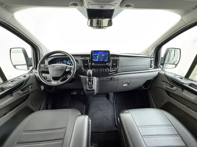 Ford Transit Custom view 3