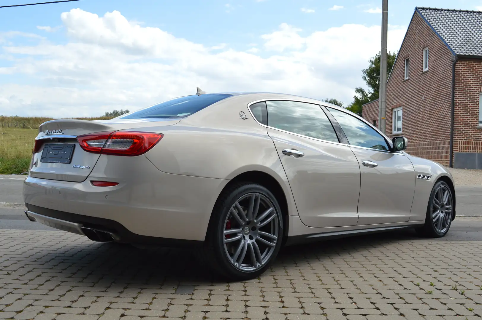 Maserati Quattroporte SQ4 V6 3.0 Bi-Turbo 410 ch 1 MAIN - 49.900 km Argent - 2
