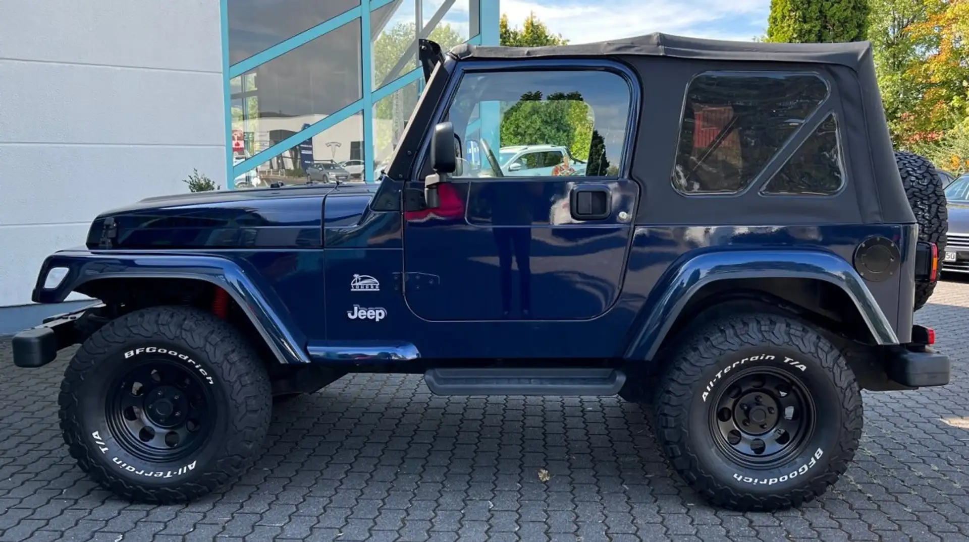 Jeep Wrangler 4.0 Sahara Deutsch sehr guter Zustand Blau - 1