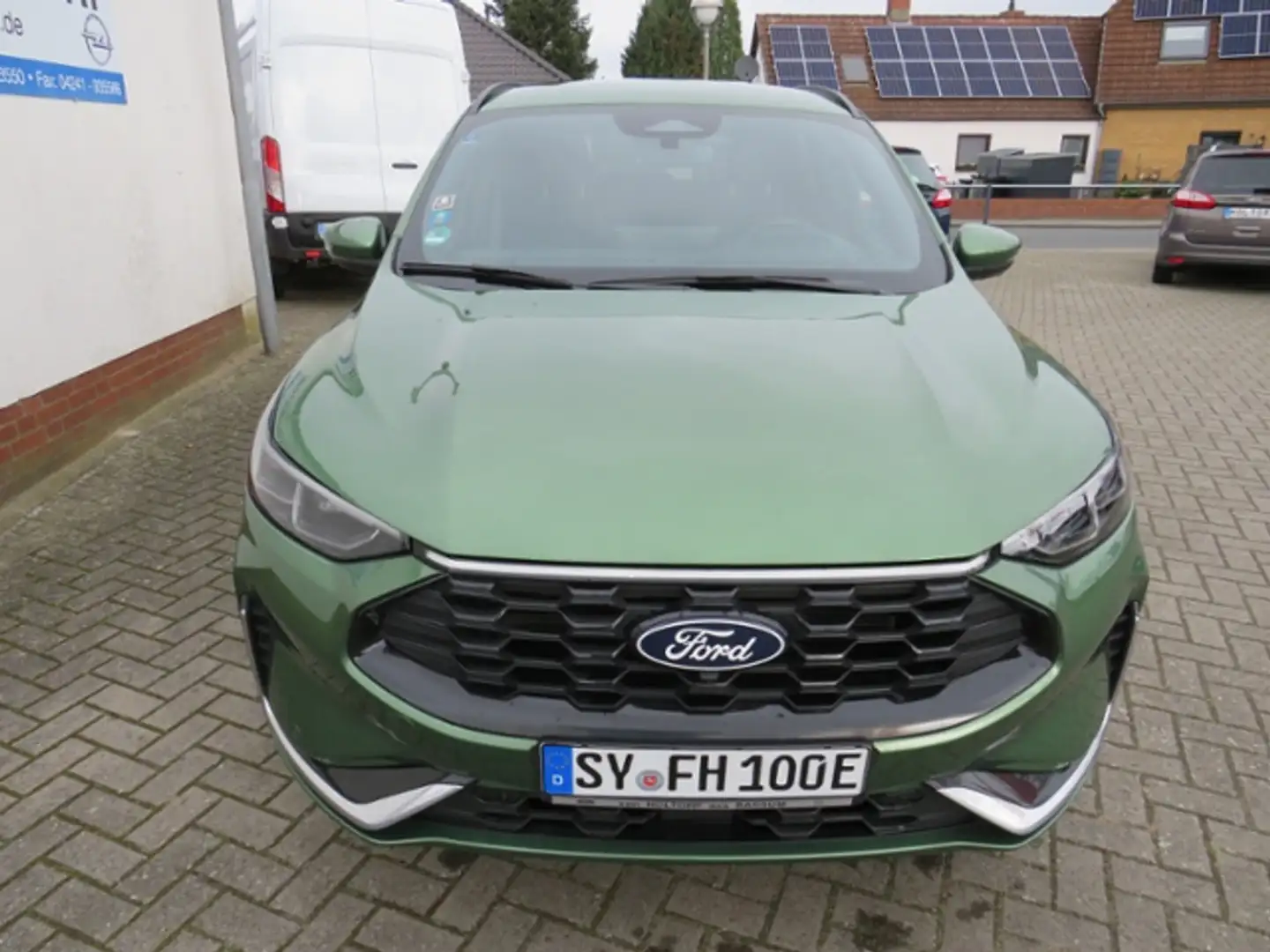 Ford Kuga Plug-In Hybrid ST-Line X  LED  AHK Grün - 2