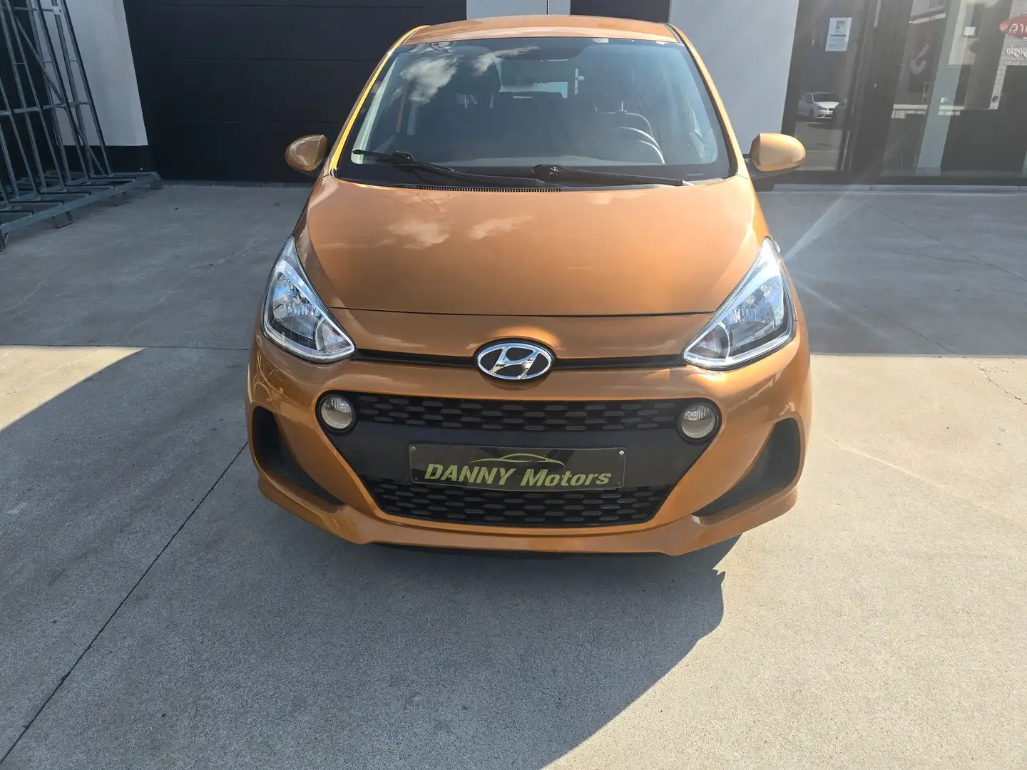 Hyundai i10 i10 1.0i Launch Edition***PRETE A IMMATRICULER** - 1