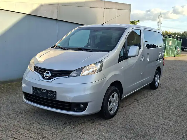 Nissan NV200 7 Sitzer