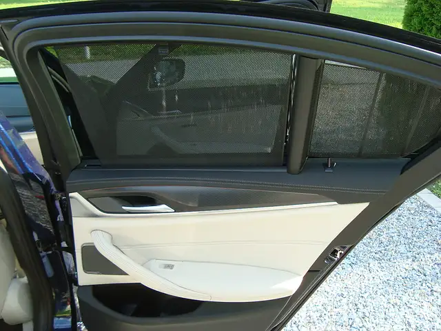 BMW 550 i  X-Drive 1-Besitz Richtig Voll Mod 21 Top !! Ansicht 12