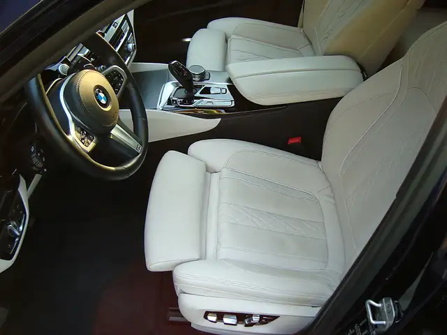 BMW 550 i  X-Drive 1-Besitz Richtig Voll Mod 21 Top !! Ansicht 6