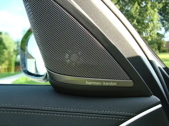 BMW 550 i  X-Drive 1-Besitz Richtig Voll Mod 21 Top !! Ansicht 15