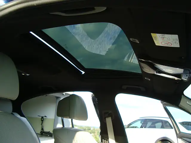 BMW 550 i  X-Drive 1-Besitz Richtig Voll Mod 21 Top !! Ansicht 14