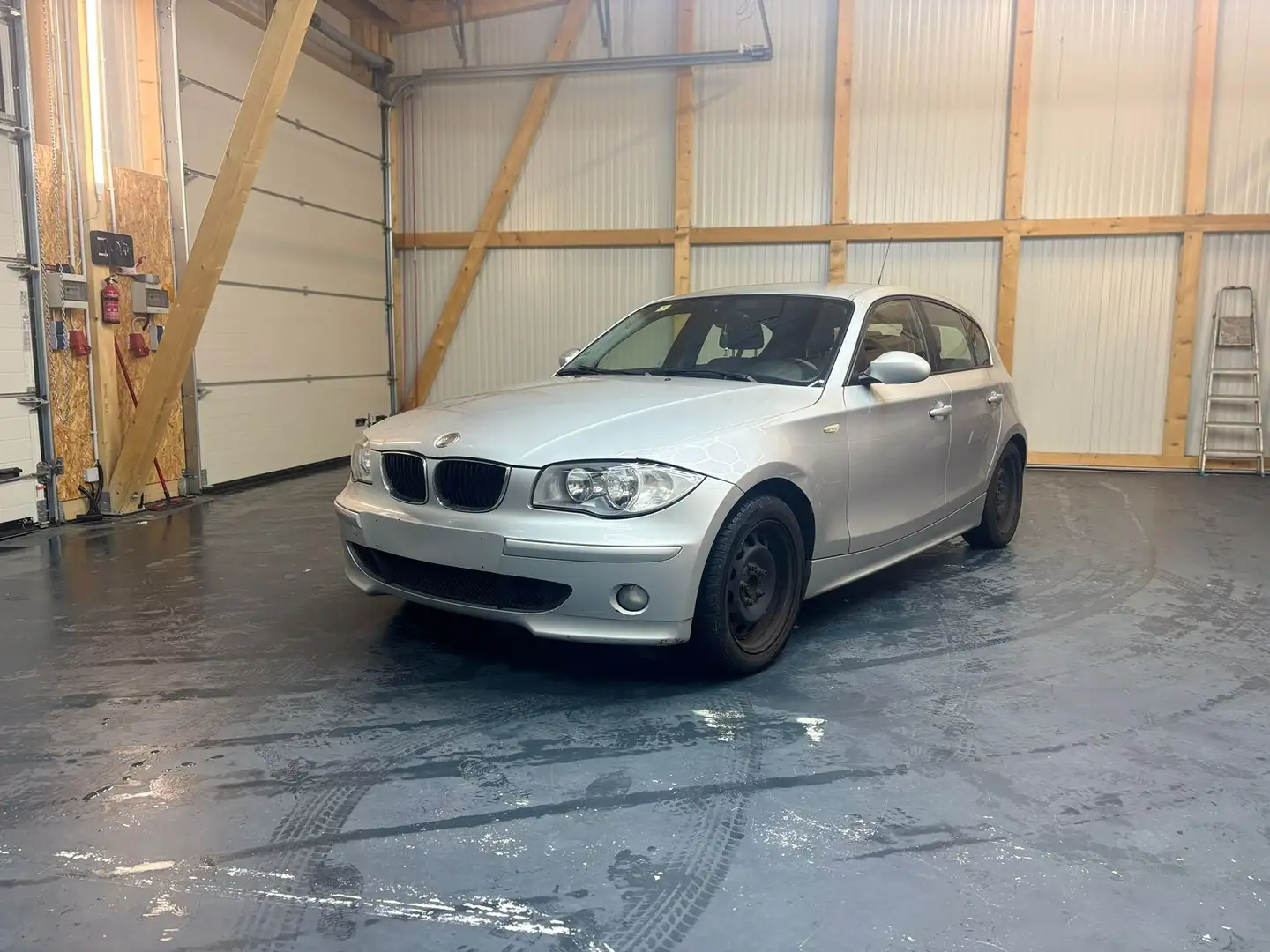 BMW 116 116i*2.Hand*TÜV&ServiceNEU*Klima*Tempo*Servo Argent - 1