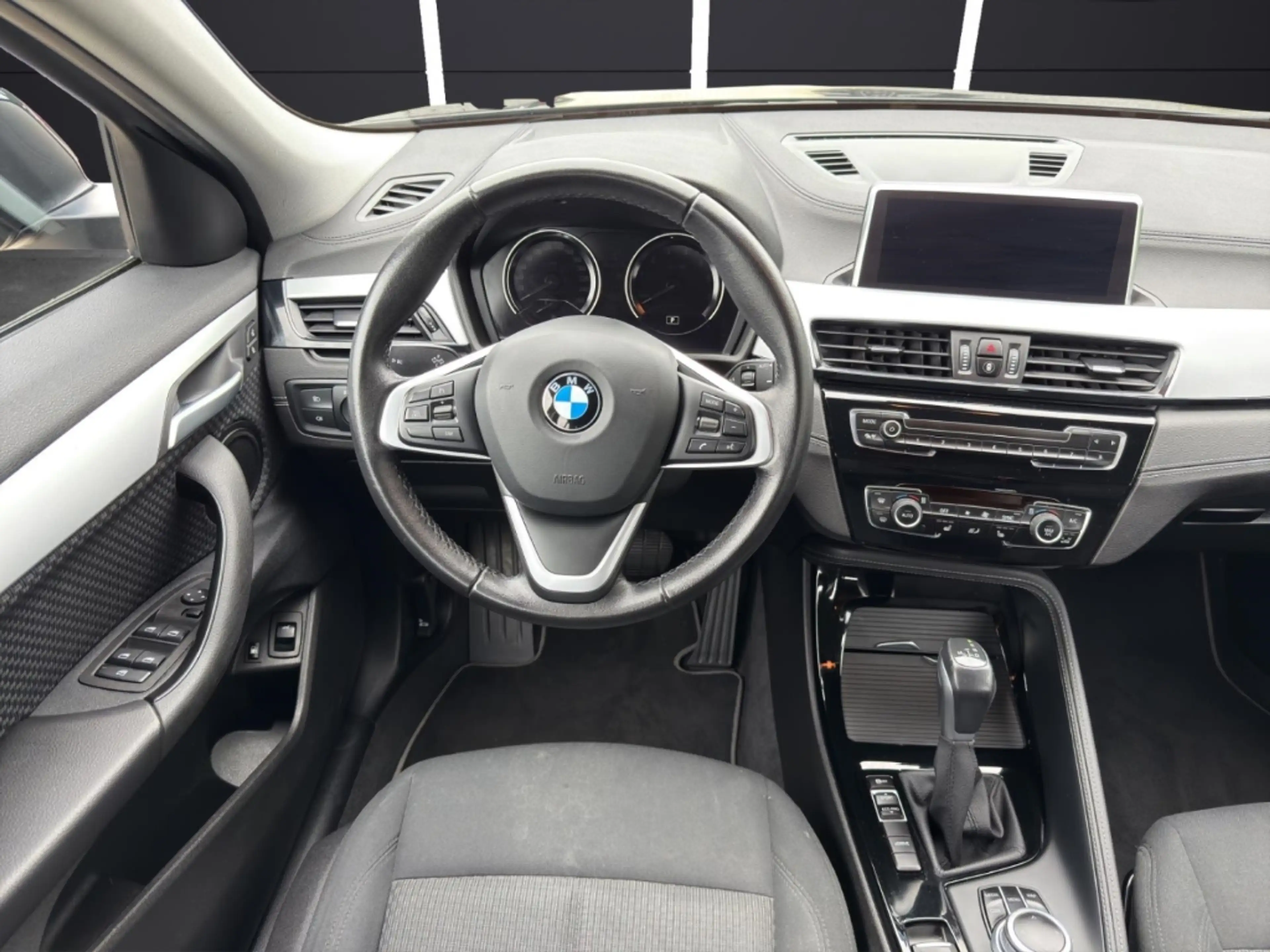 BMW X2 xDrive 25e Advantage Navi LED Sperrdiff. ACC El.He — photo 13