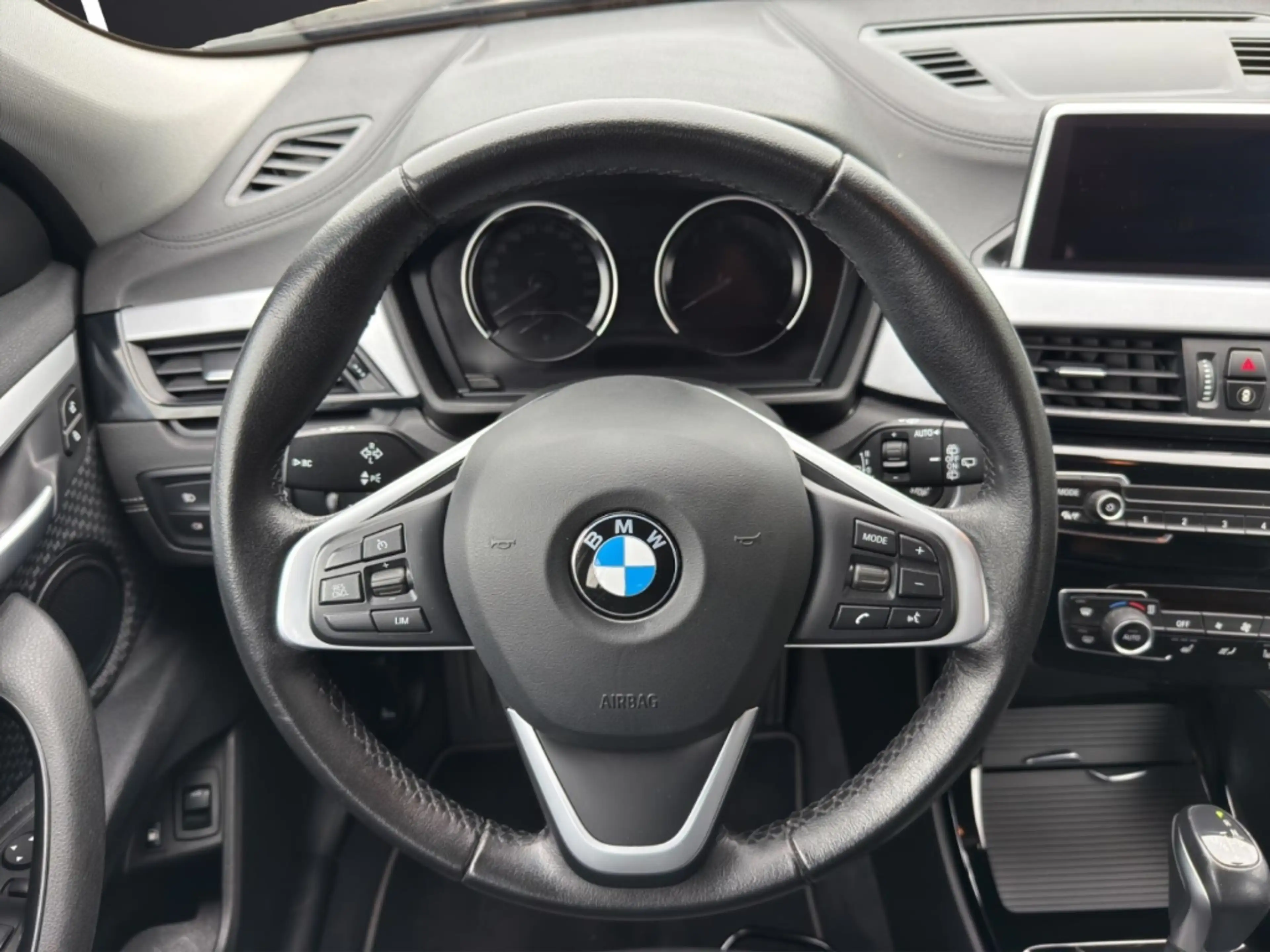 BMW X2 xDrive 25e Advantage Navi LED Sperrdiff. ACC El.He — photo 14