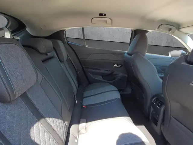 Peugeot 408 view 14