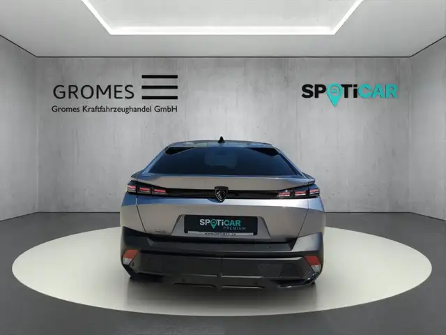 Peugeot 408 view 4