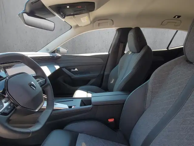 Peugeot 408 view 9