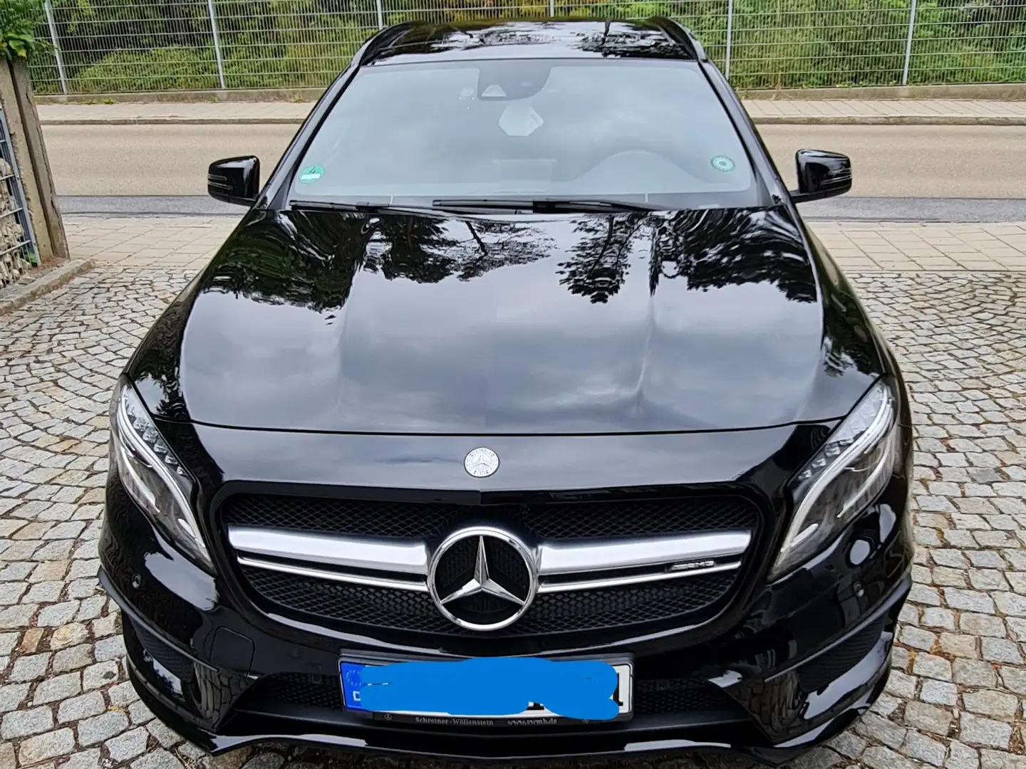 Mercedes-Benz GLA 45 AMG AMG GLA 45 4Matic AMG Speedshift 7G-DCT Schwarz - 2