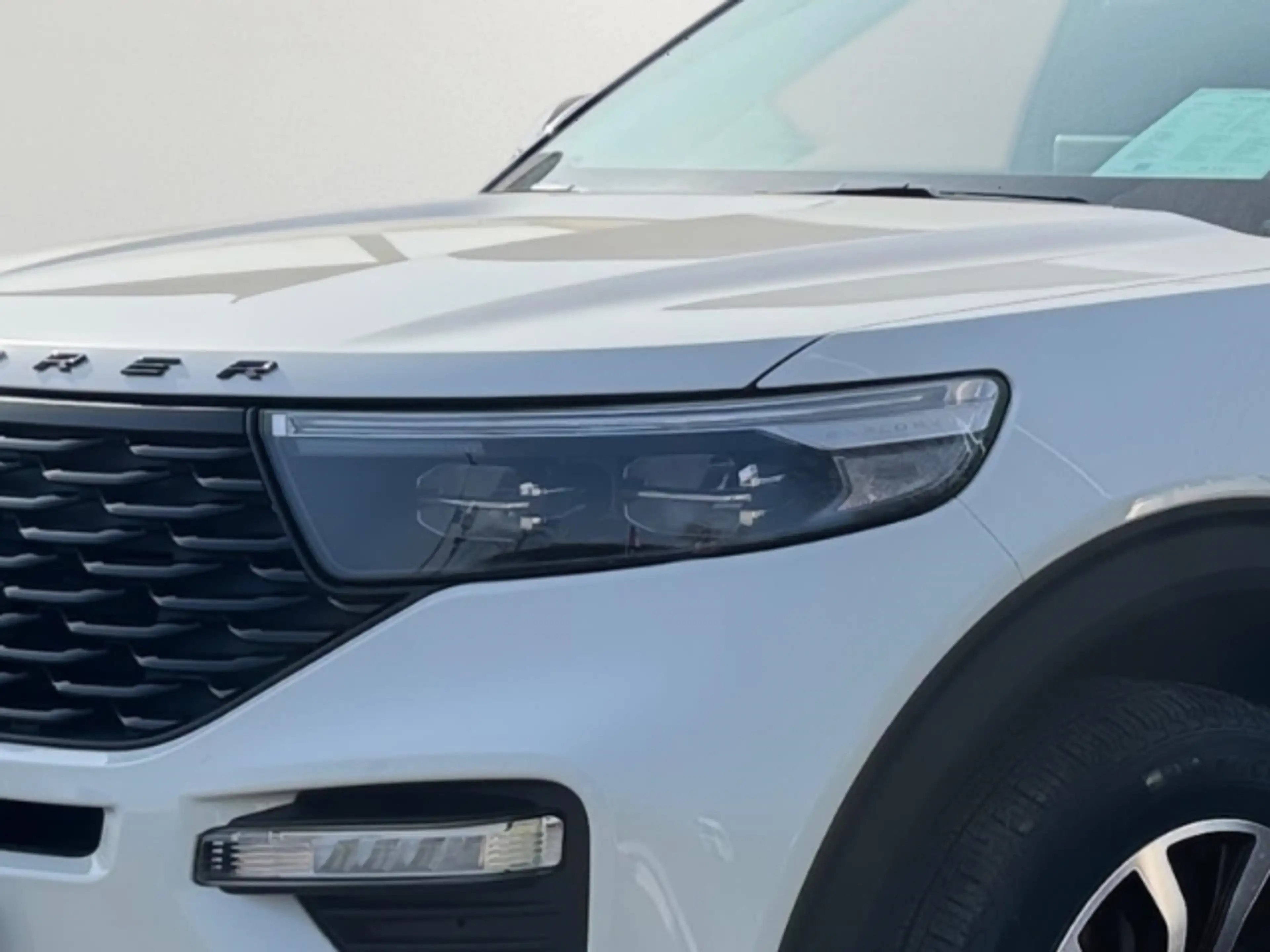Ford Explorer Plug-in-Hybrid 4x4 ST-Line 7-Sitzer + AHK abn. + e — photo 6