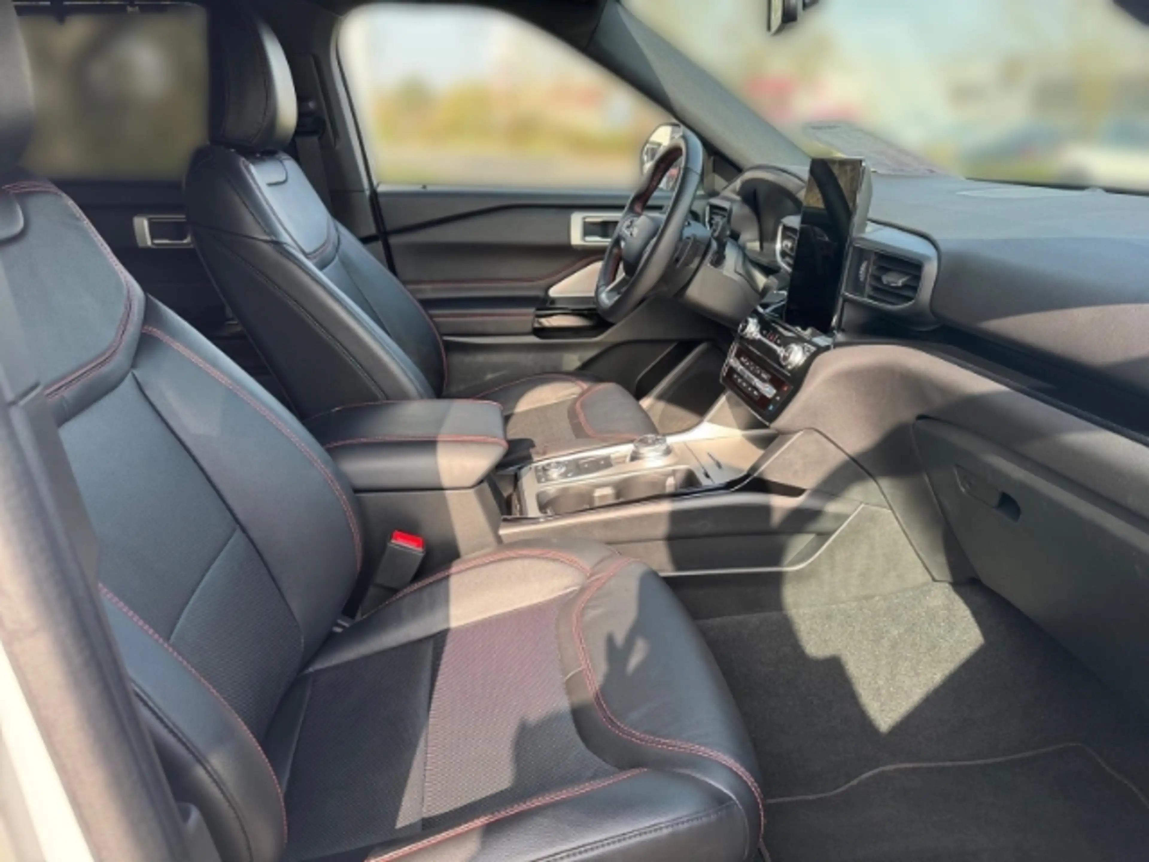Ford Explorer Plug-in-Hybrid 4x4 ST-Line 7-Sitzer + AHK abn. + e — photo 15