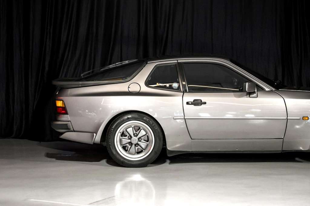 Porsche 944 2.5 Turbo - foto 1