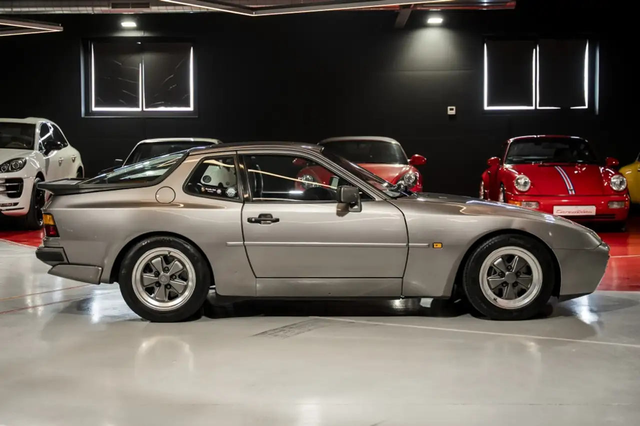 Porsche 944 2.5 Turbo, foto 7