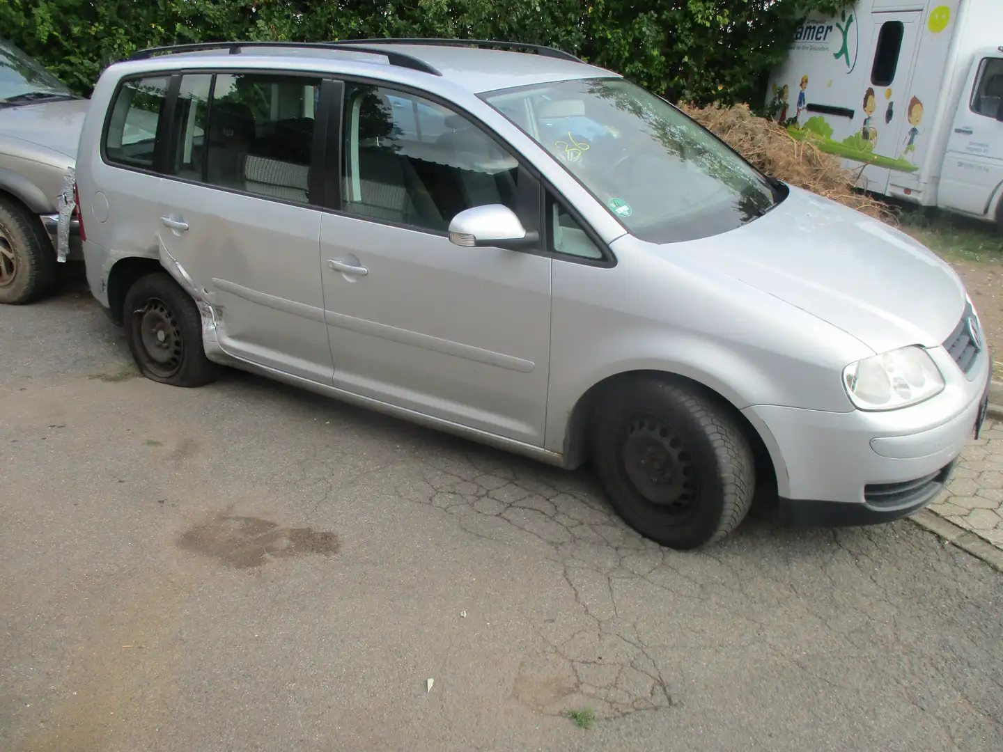 Volkswagen Touran Trendline Gris - 1