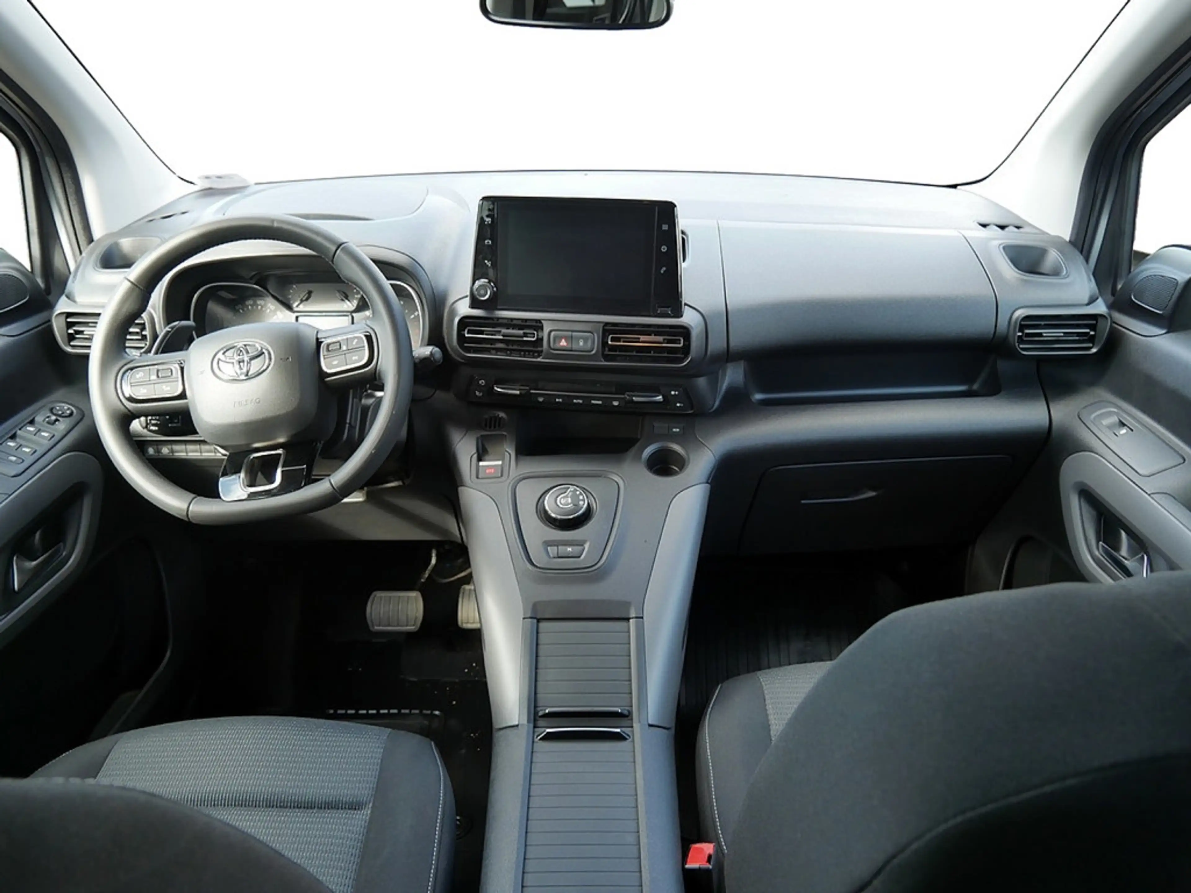 Toyota Proace City Verso 1.5 D-4D 7-Sitze behinderte — photo 10