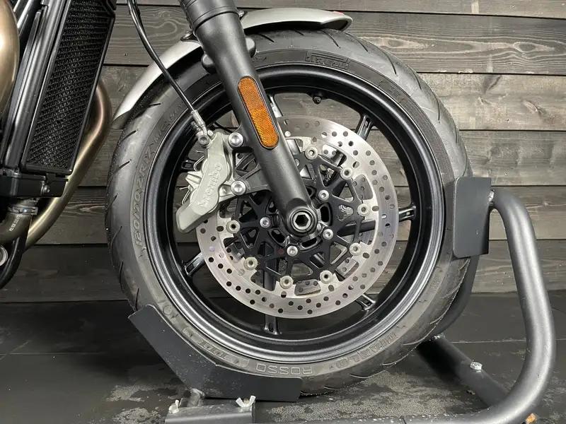 Triumph Speed Twin - foto 6