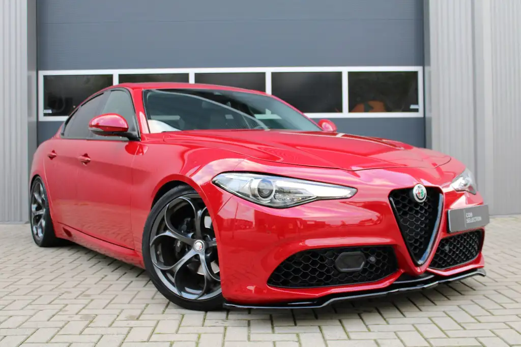 Alfa Romeo Giulia 2018 из Европы — купить под ключ