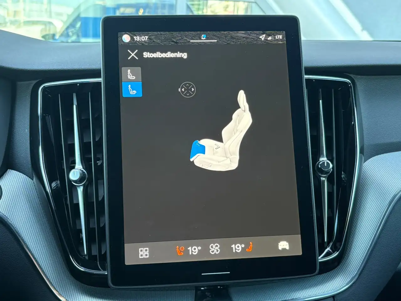 Volvo XC60 2.0 T8 Plug-in hybrid AWD NW MODEL Ultra Black Edi, миниатюра 14