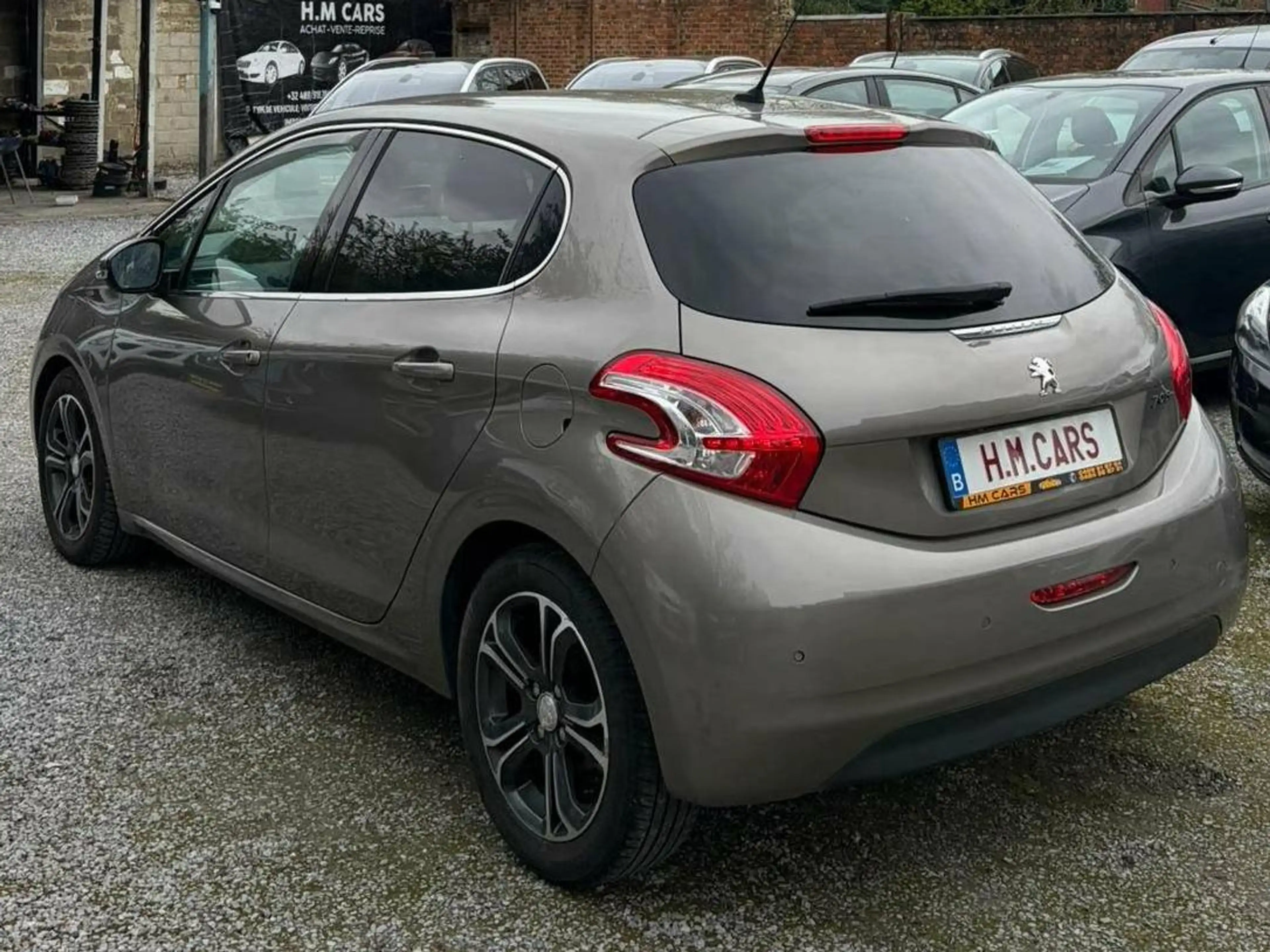 Peugeot 208 208 1.4i Allure — photo 4