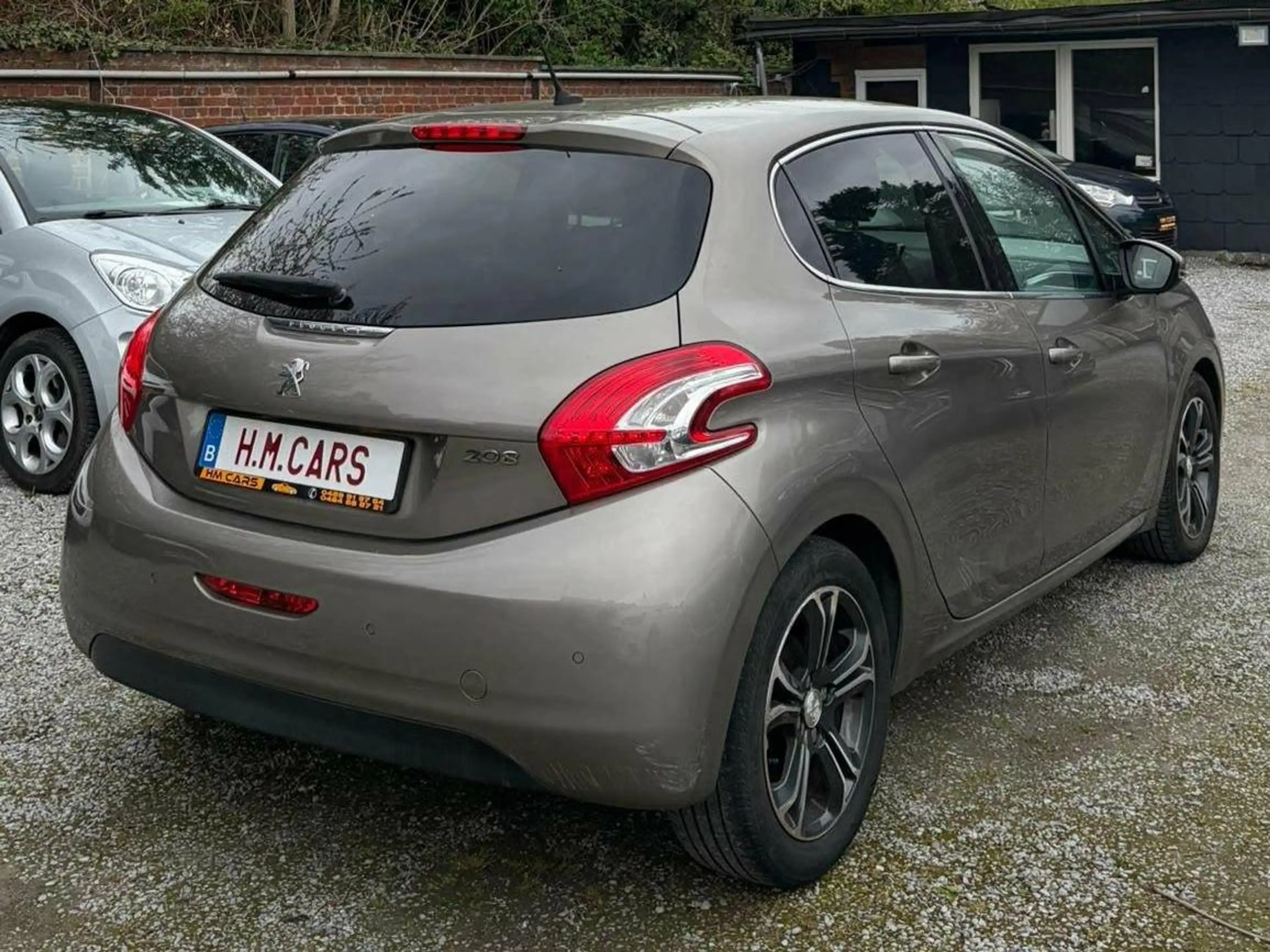 Peugeot 208 208 1.4i Allure — photo 5