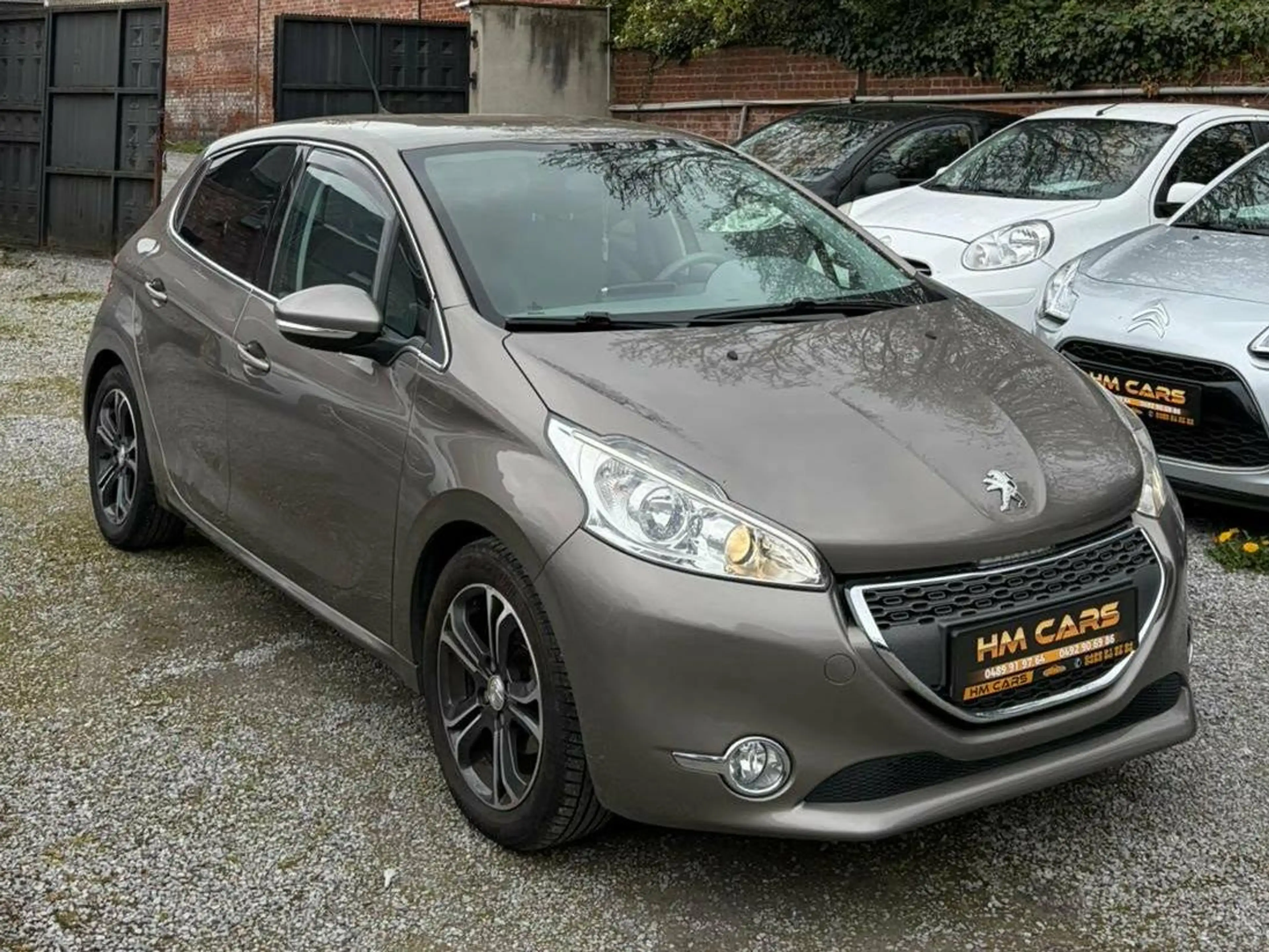 Peugeot 208 208 1.4i Allure — photo 2