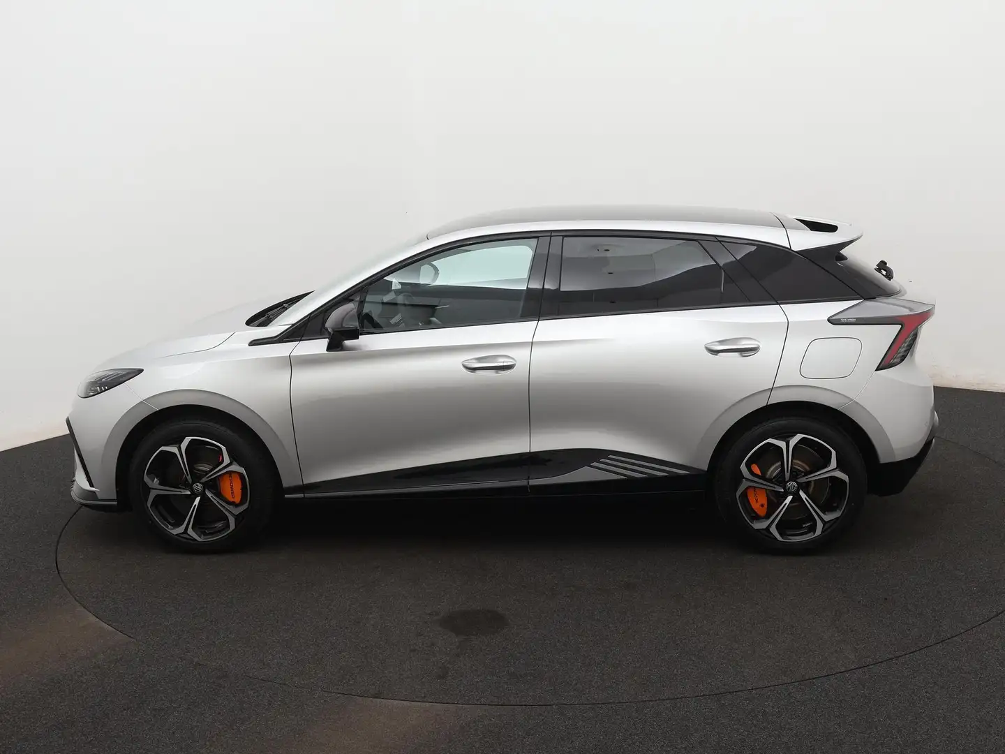 MG MG4 Electric XPOWER 64 kWh AWD | 435pk | Navi | 18" Ve Grau - 2