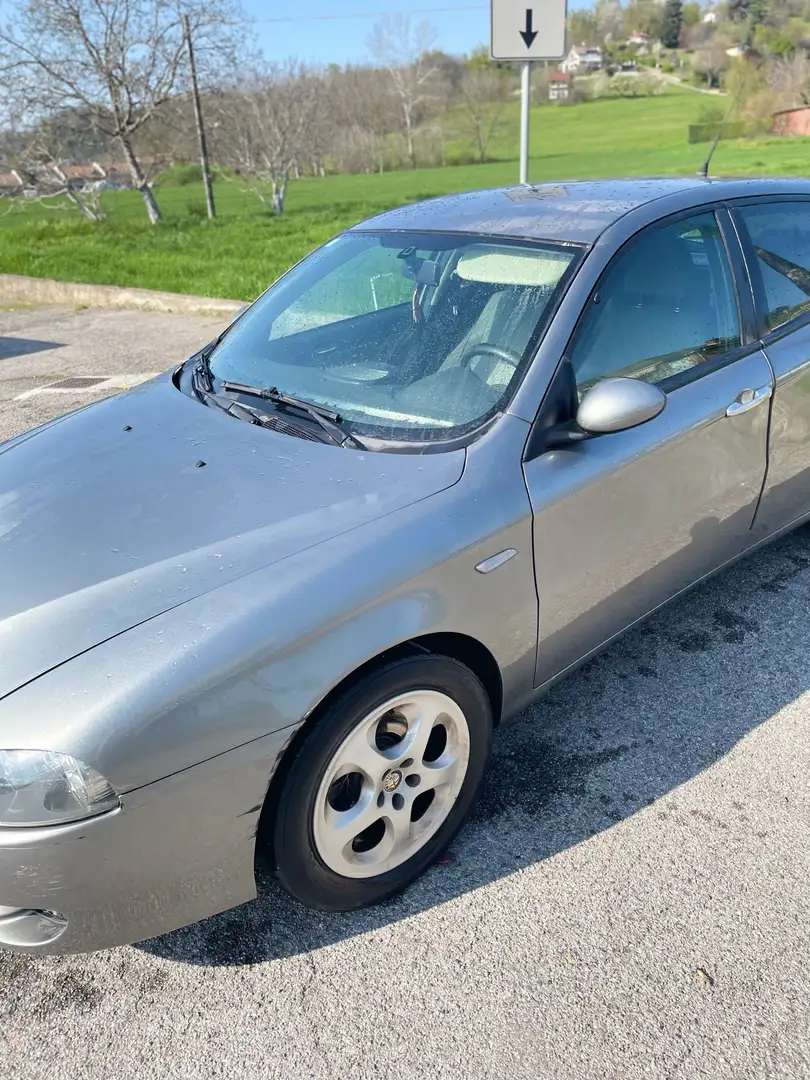 Alfa Romeo 147 1.6 Twin Spark ECO Eleganza - 1