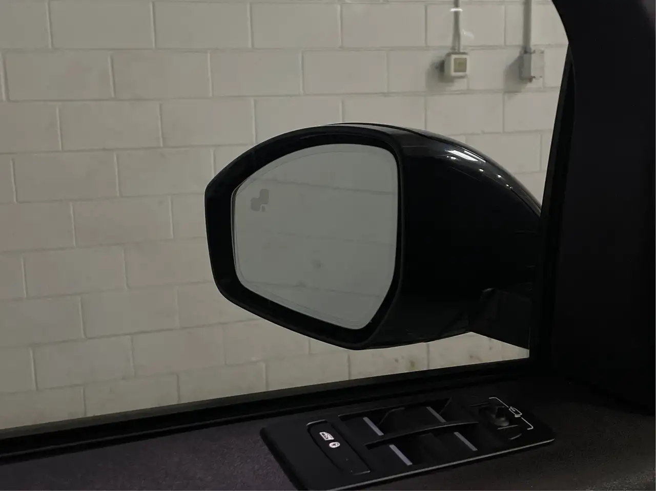 Land Rover Discovery Sport снимка Land Rover Discovery Sport