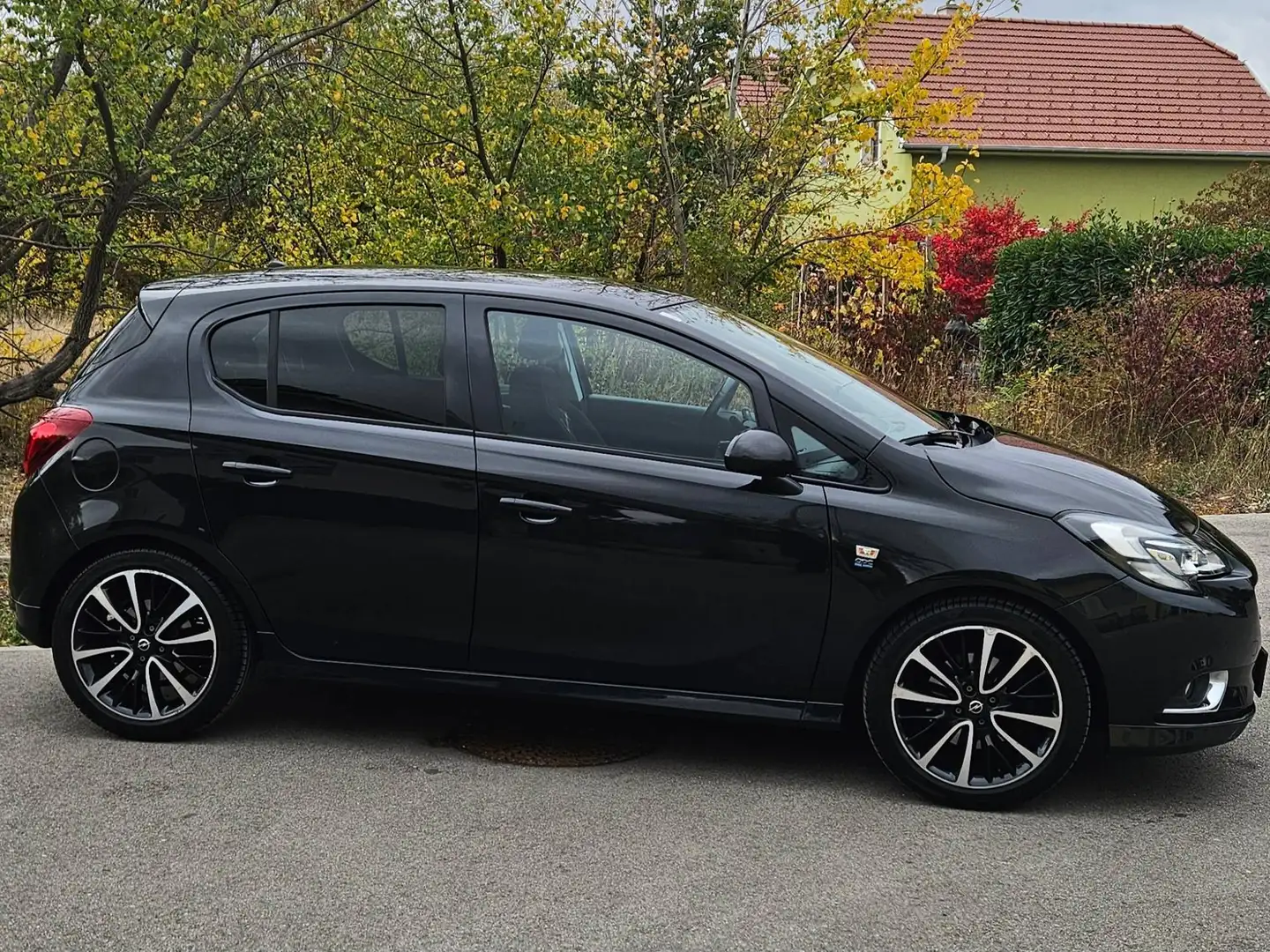 Opel Corsa Corsa 1,0 Turbo Edition Start/Stop System Edition Schwarz - 2