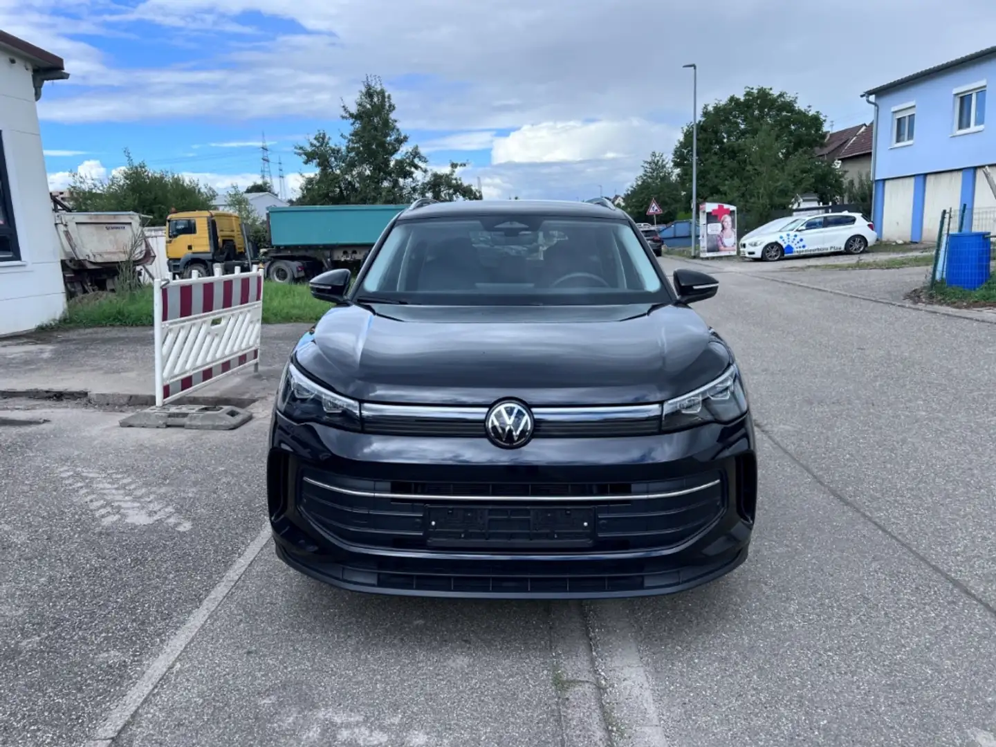 Volkswagen Tiguan 1.5eTSI DSG Life ACC AHK LED NAVI RFK Noir - 2
