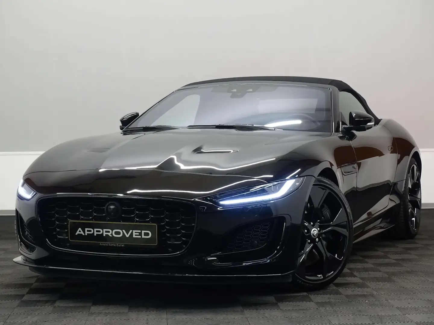 Jaguar F-Type convertible P450 AWD Limited E Noir - 1