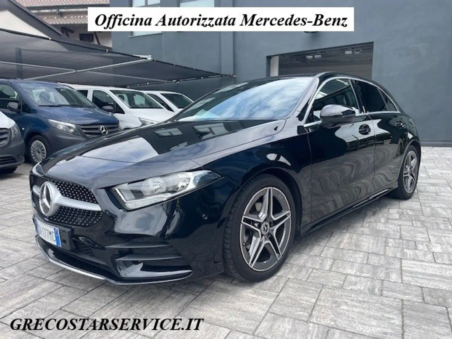 Mercedes-Benz A 180 Premium Automatic AMG Line "VERA OCCASIONE" Schwarz - 1