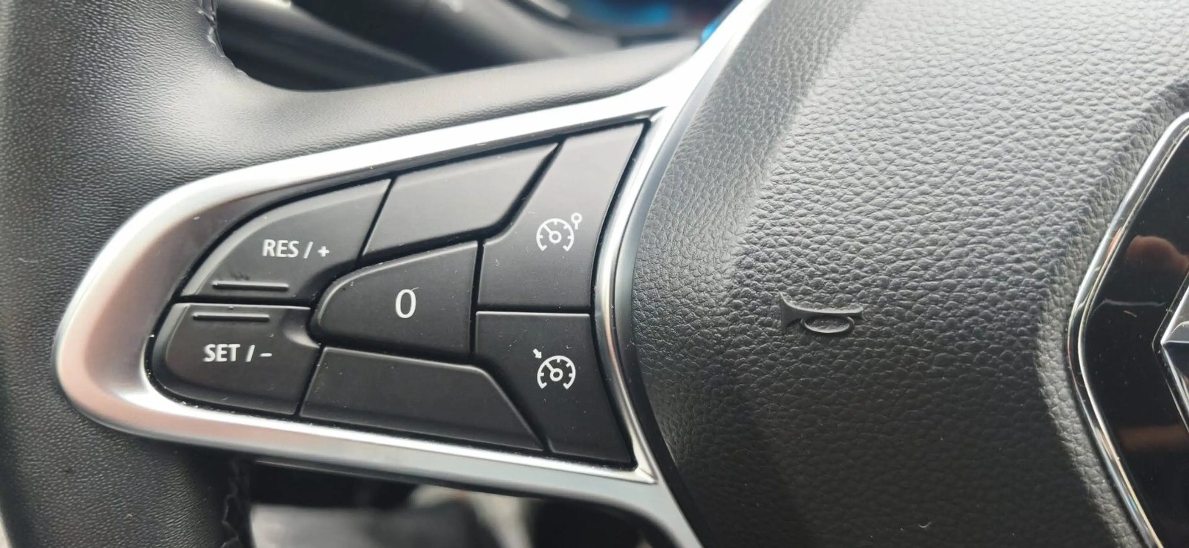Renault ZOE Zoe Intens mit Kaufbatterie — photo 9